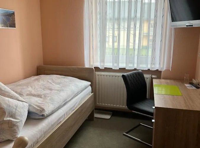 „zum Schwan“ Inn *